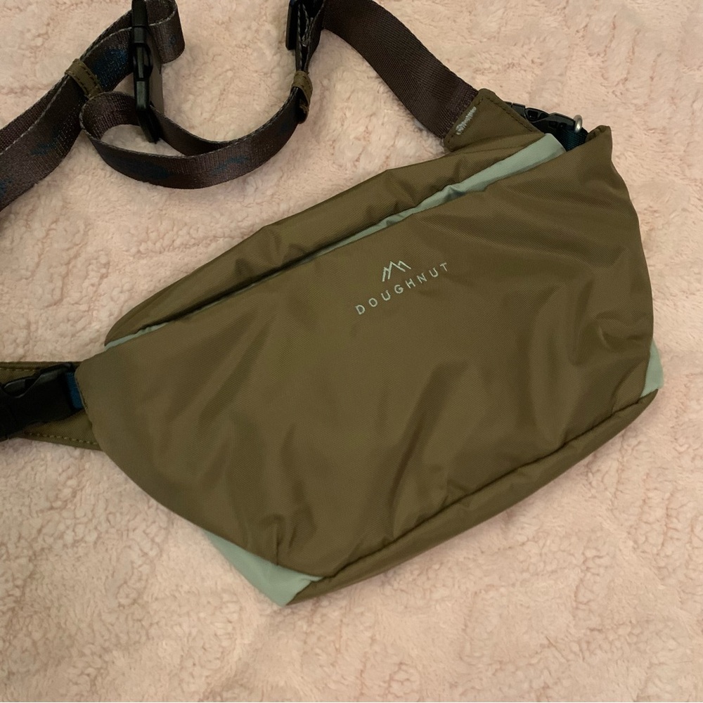 Dagger FP Movement x Doughnut Series Bum Bag, Khaki & Gray - Brand New w/o Tags! - Picture 2 of 10